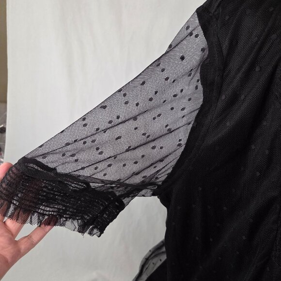 Suzanne Betro Black Lace Short Sleeve Top - Picture 4 of 8